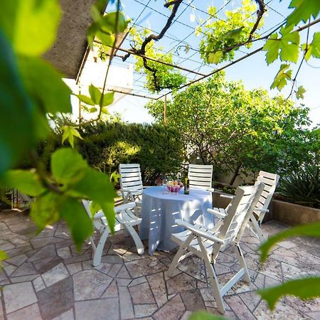 Apartment Bella Baska Voda Ngoại thất bức ảnh