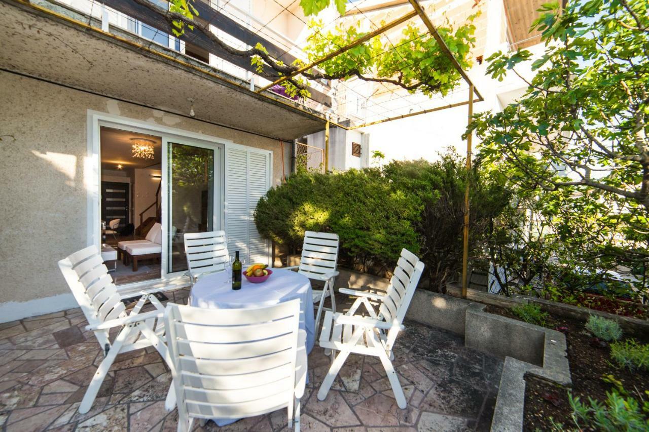 Apartment Bella Baska Voda Ngoại thất bức ảnh